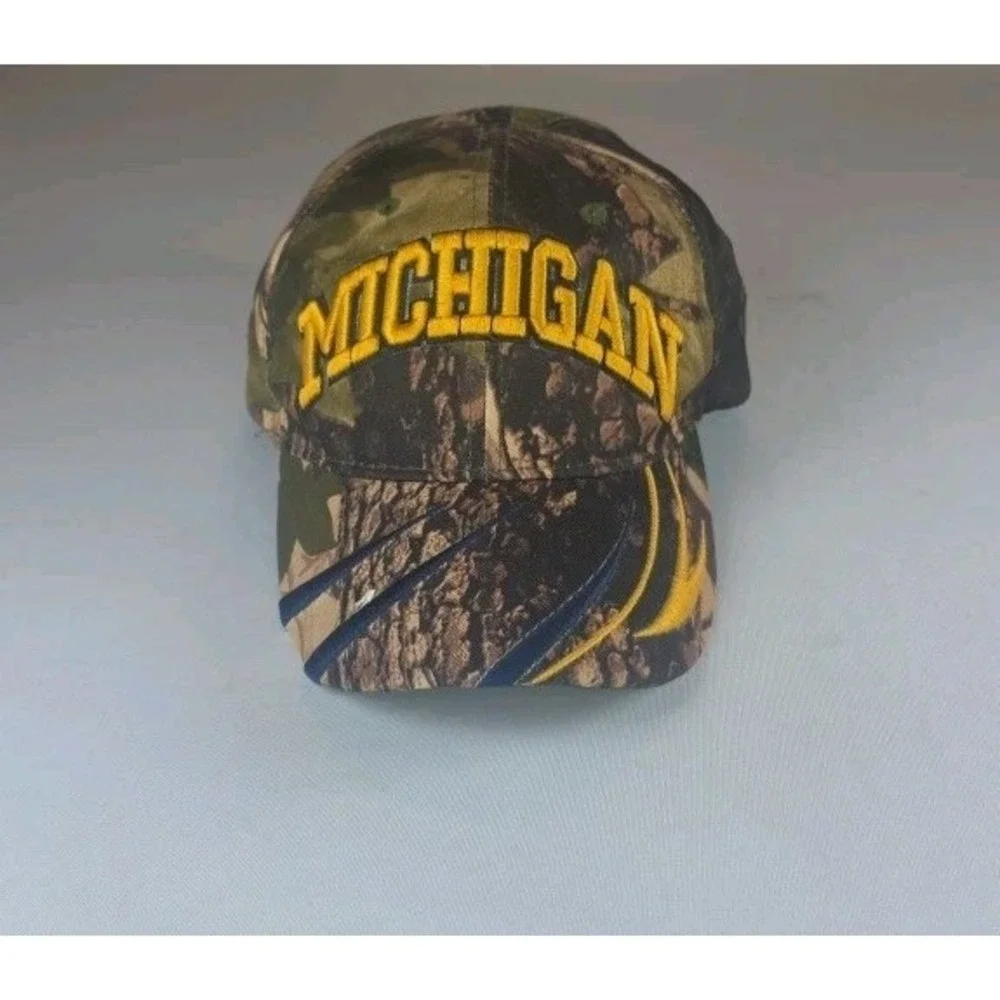Michigan  Wolverines Como Hat Cap Zephyr Adjustable Strap Cotton- One Size